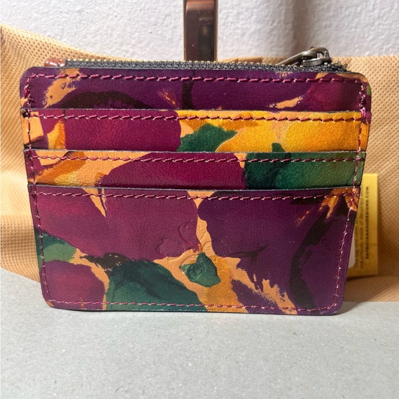 NWT Patricia Nash Cassis Leather ID Wallet- Blooming Romance - Picture 1 of 6